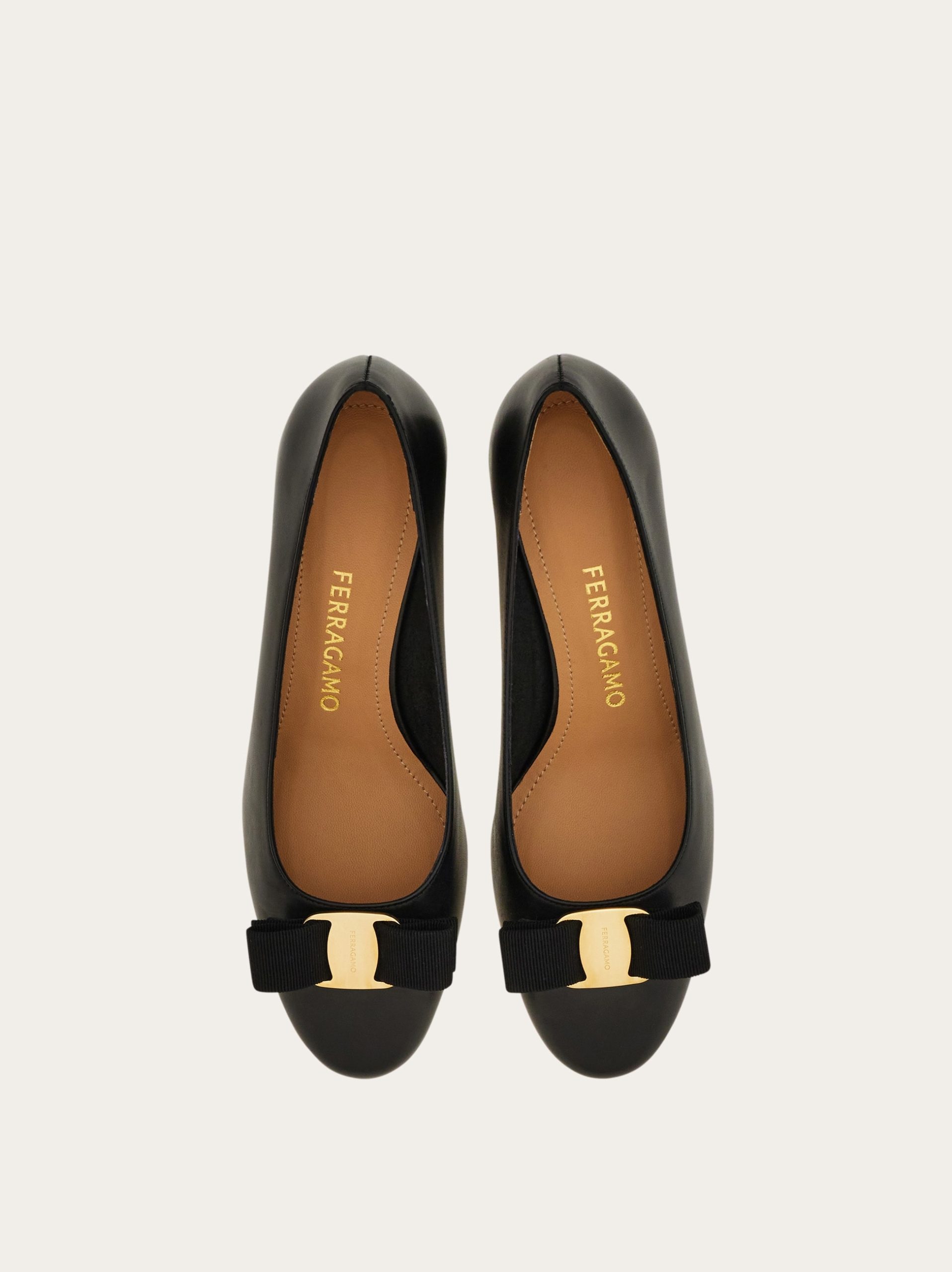 Ferragamo Vara bow block heel pump - Image 2